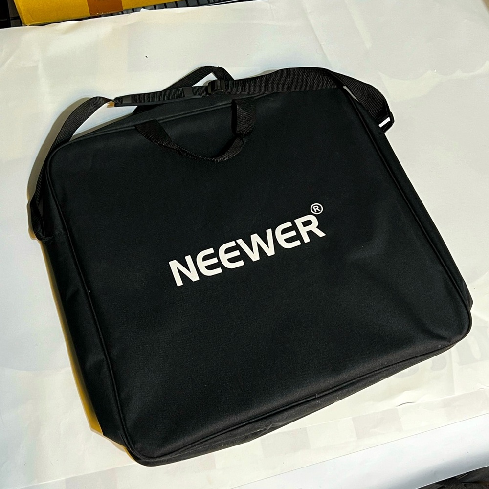 Neewer ring light bag